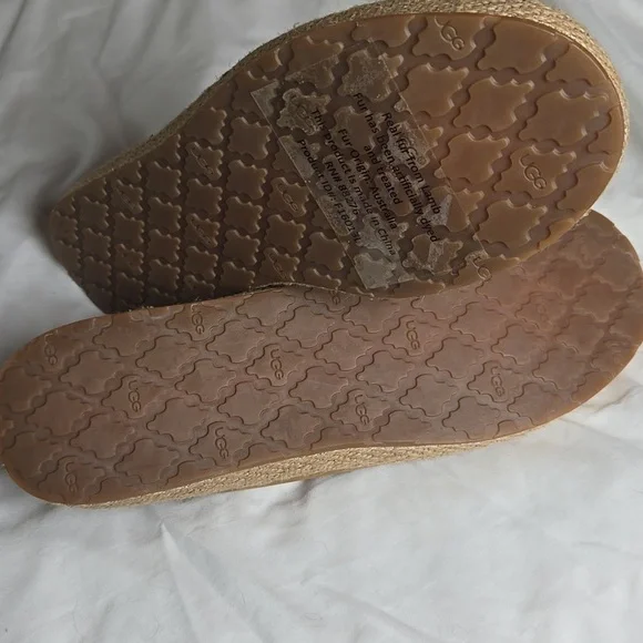 UGG TYLIN 6 NWOB DECK SHOE Chestnut Nubuck Leather Lamb Fur Lined Boat Classic - Picture 9 of 16